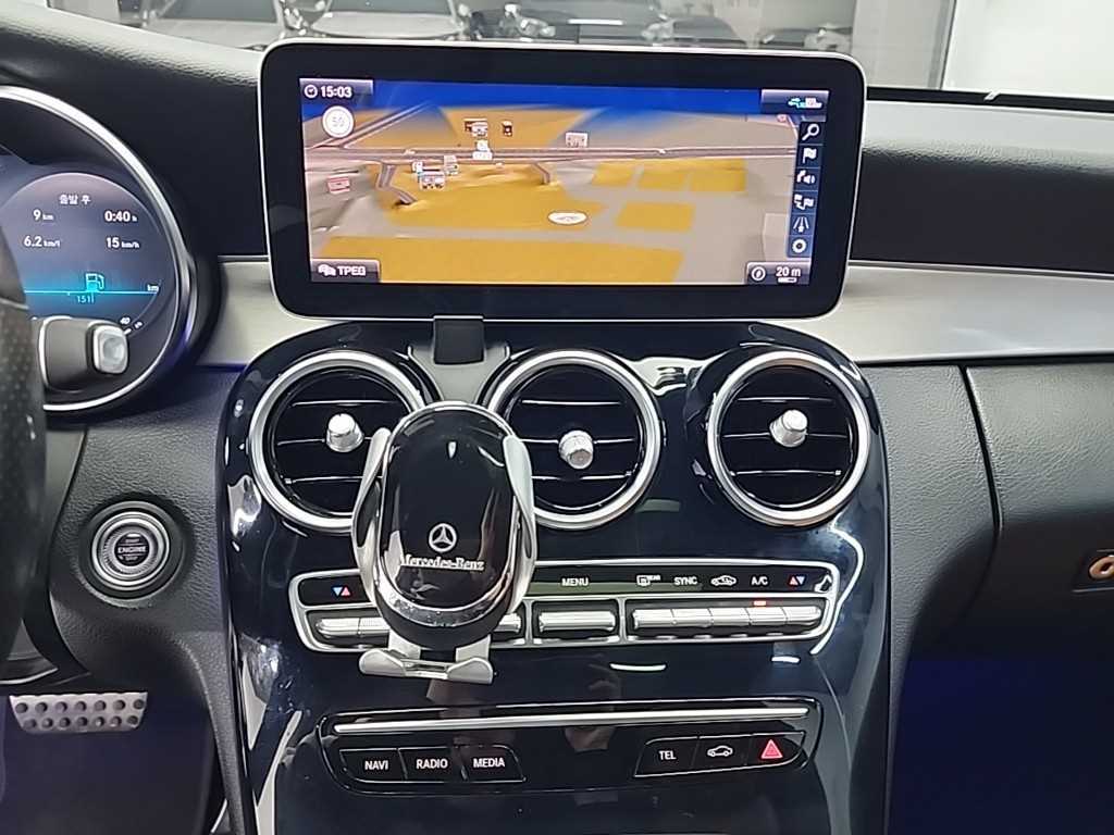 Mercedes Benz C Class - Vista 10