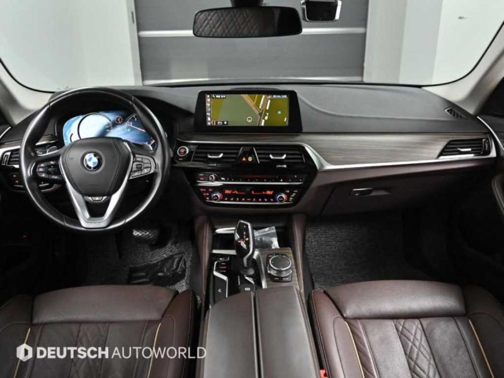 BMW 5 Series - Vista 7