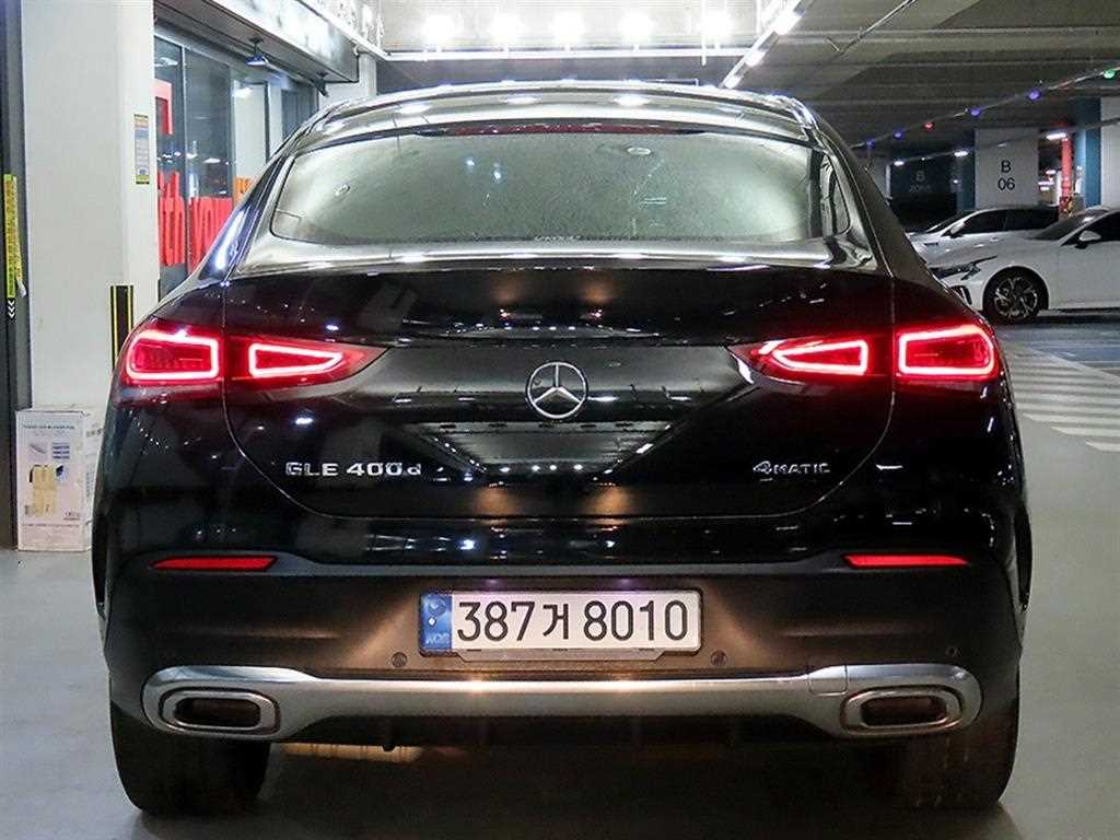 Mercedes Benz GLE Class - Vista 5