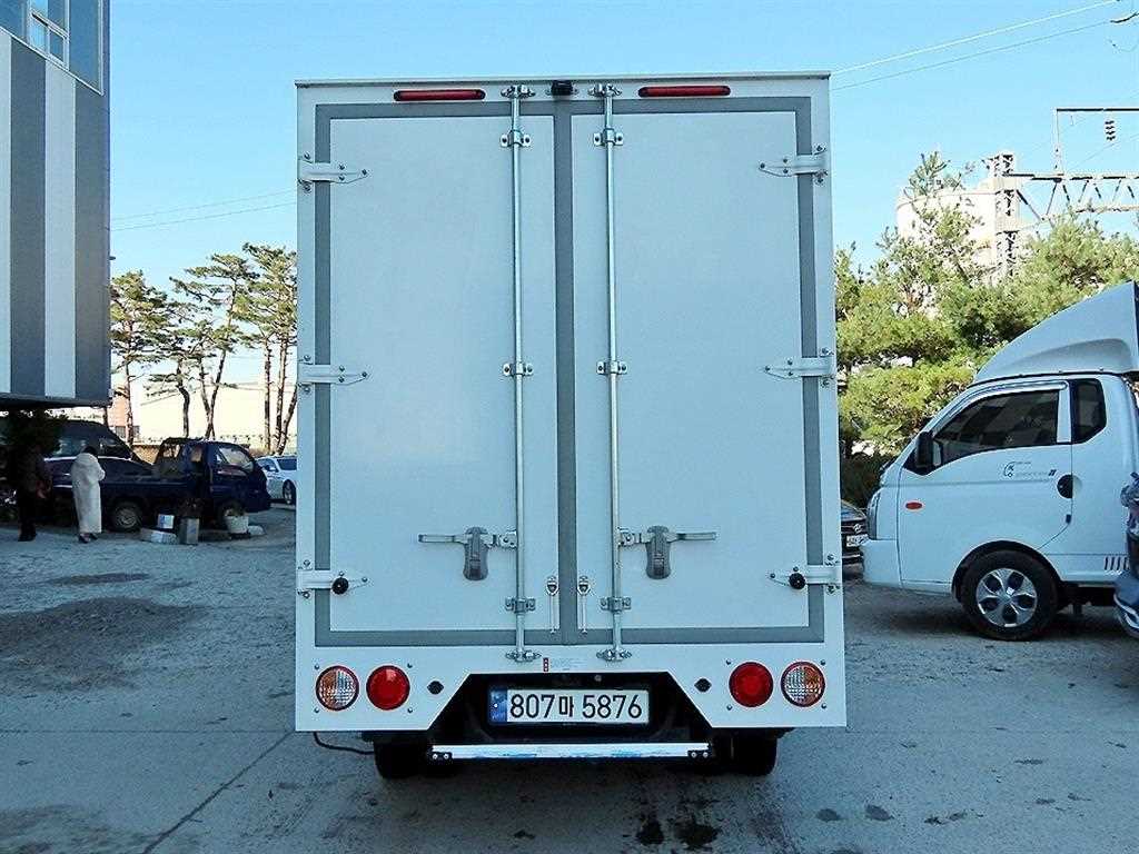 Small Truck Top_Work Through Band - Vista 4