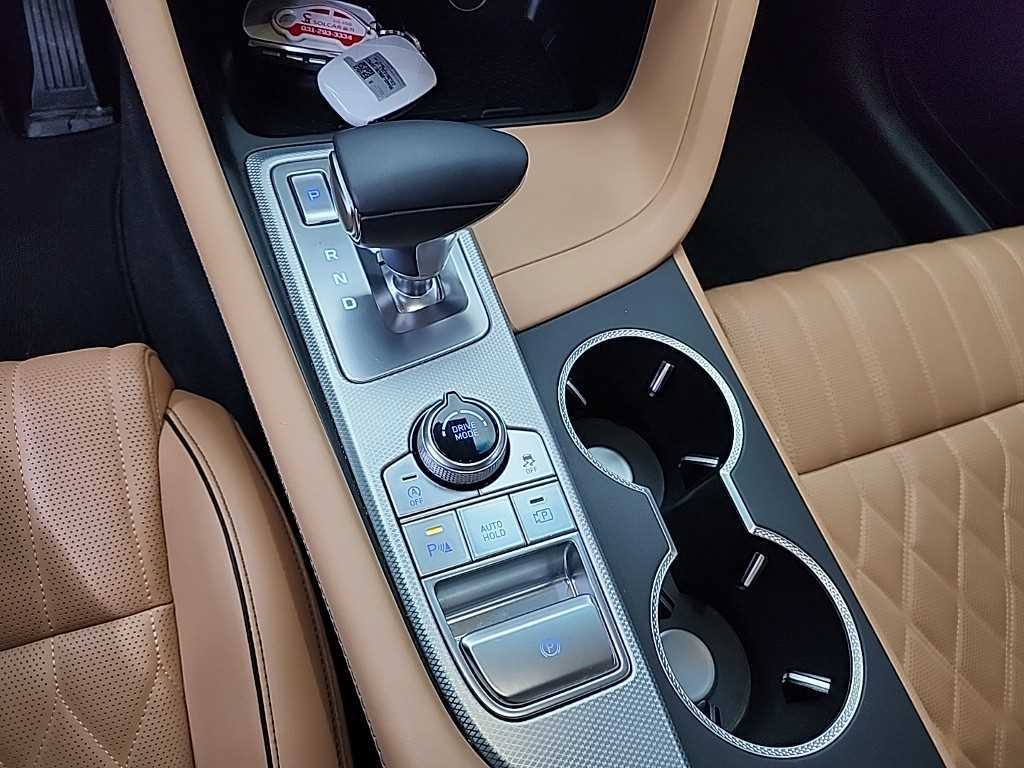 Genesis G70 - Vista 8