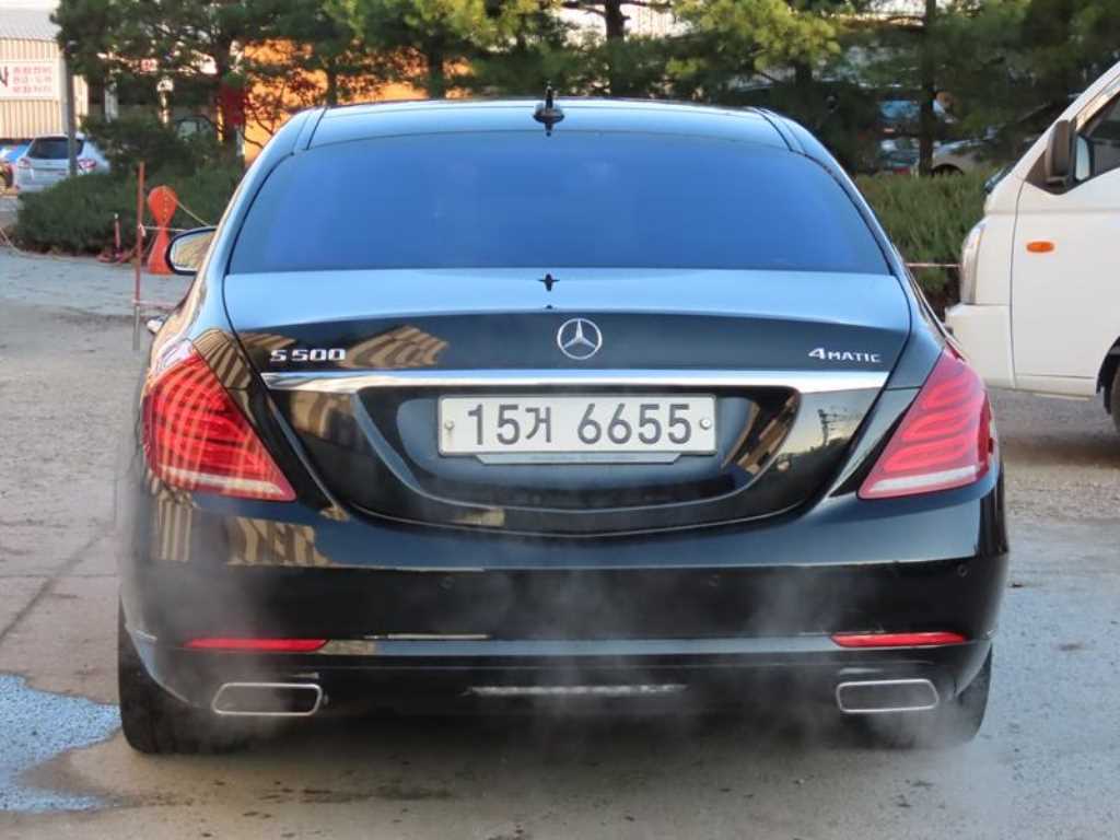 Mercedes Benz S Class - Vista 4