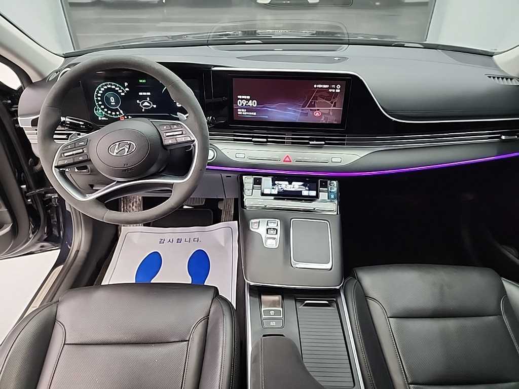 HYUNDAI Grandeur - Vista 7