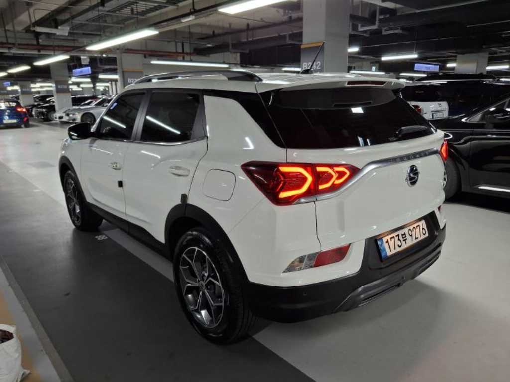 Ssangyong Korando - Vista 4