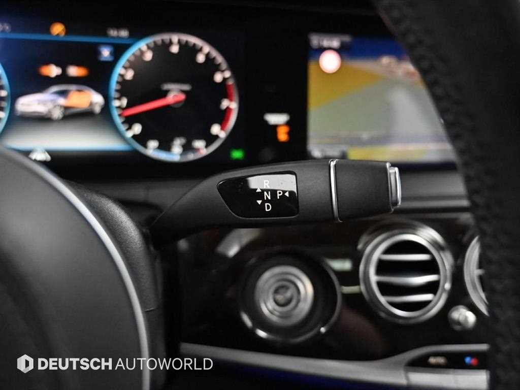 Mercedes Benz S Class - Vista 9