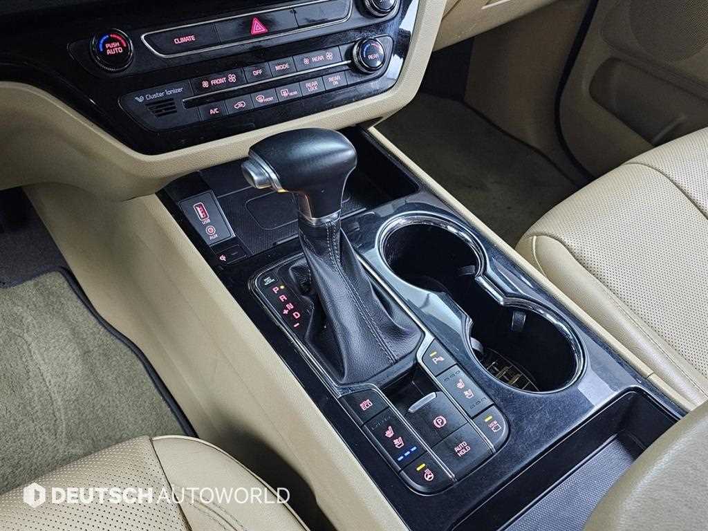 KIA Carnival - Vista 9