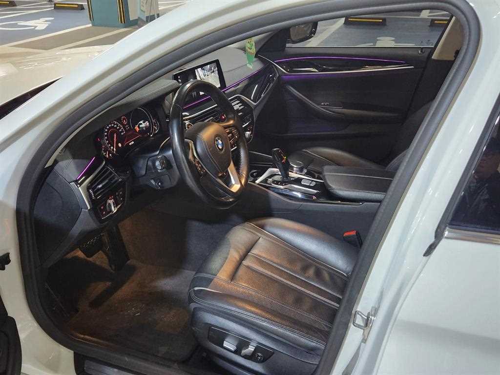 BMW 5 Series - Vista 10