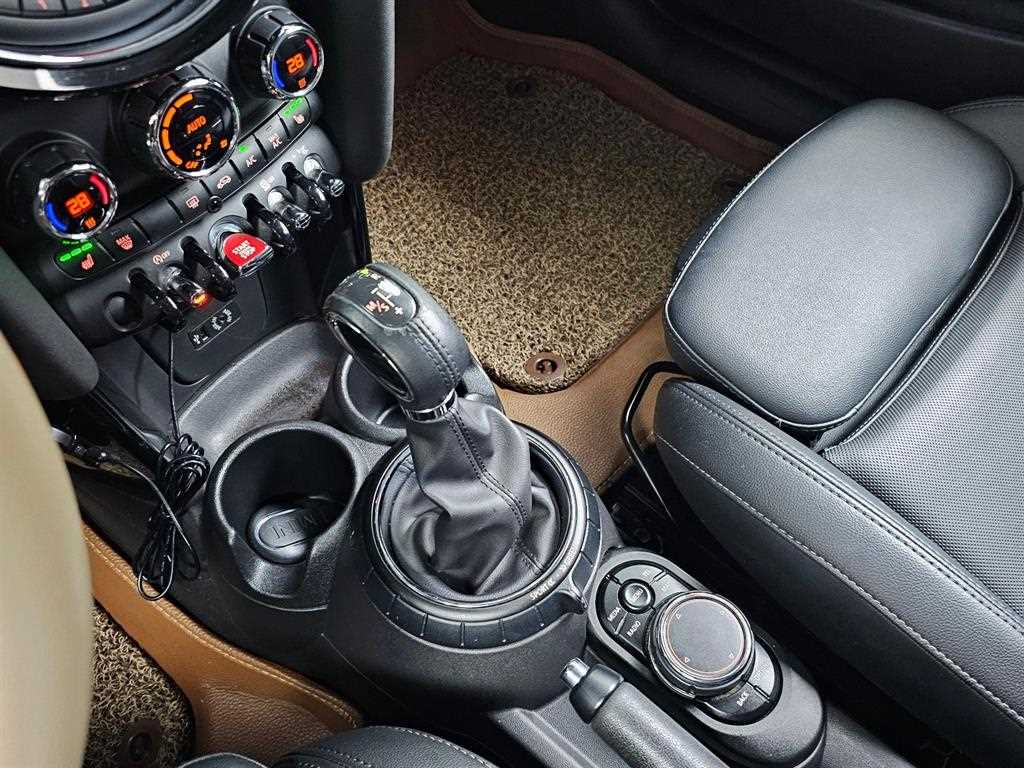 Mini Cooper - Vista 9