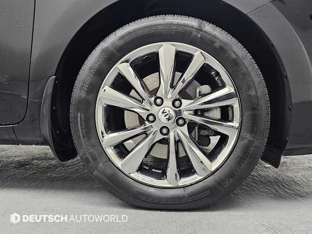 KIA Carnival - Vista 5