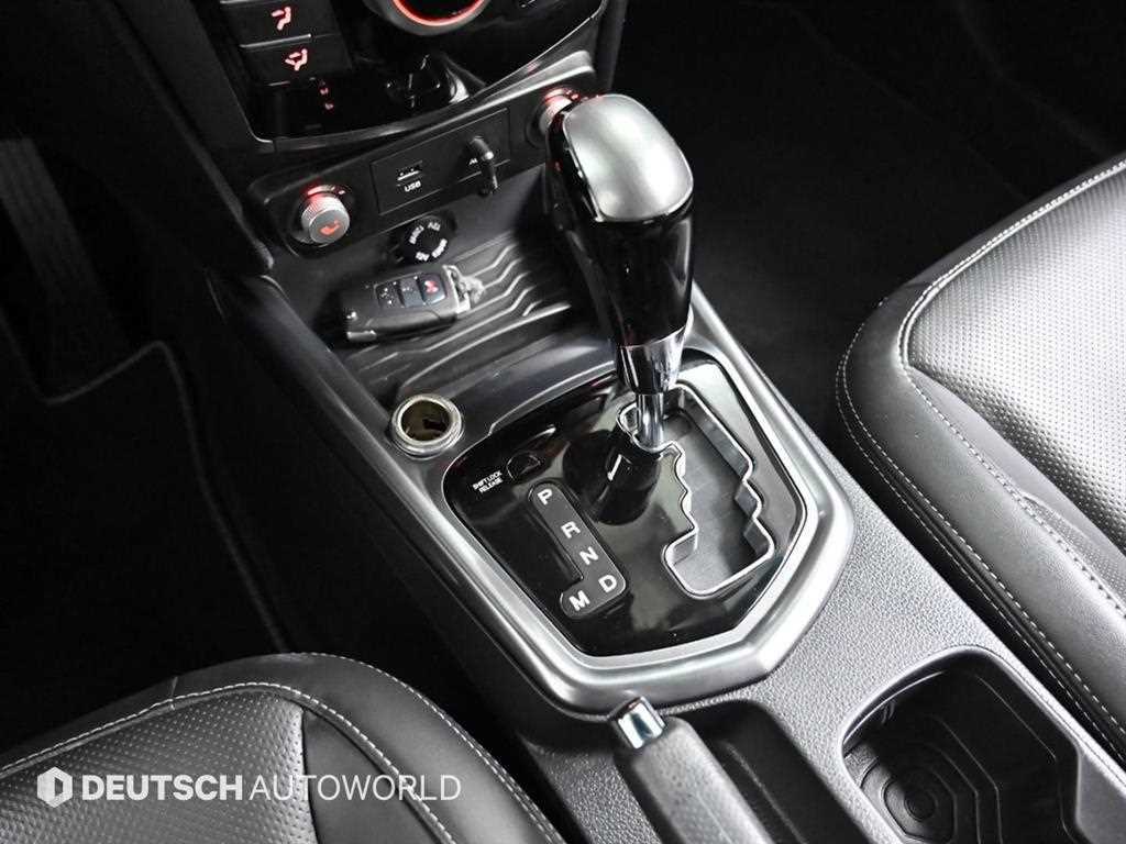 Ssangyong Tivoli - Vista 9