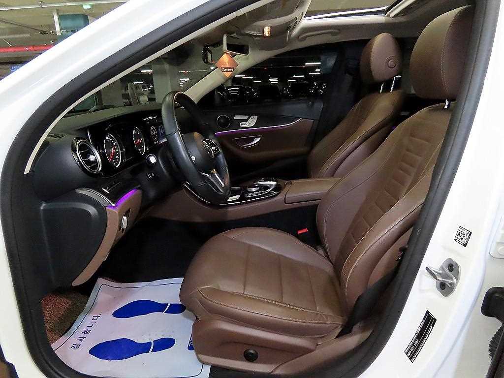 Mercedes Benz E class - Vista 6