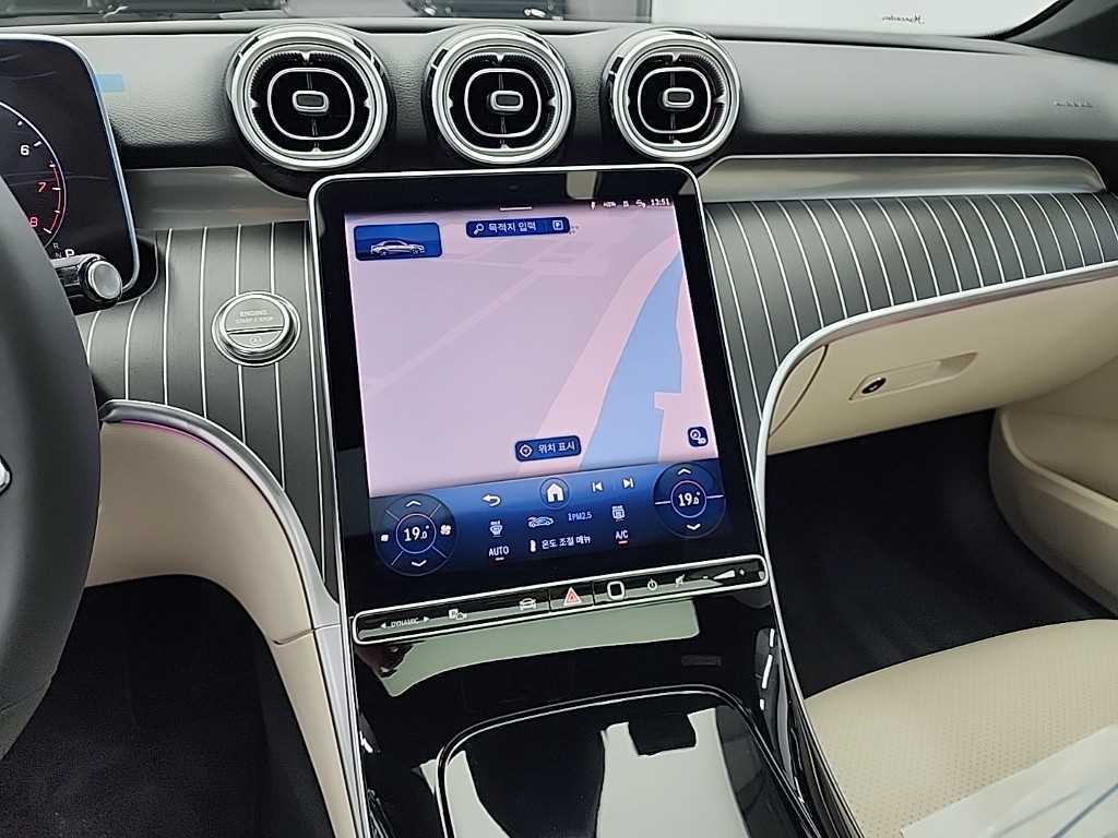 Mercedes Benz C Class - Vista 10