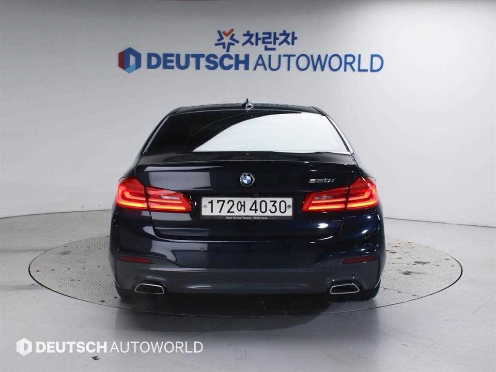 BMW 5 Series - Vista 4