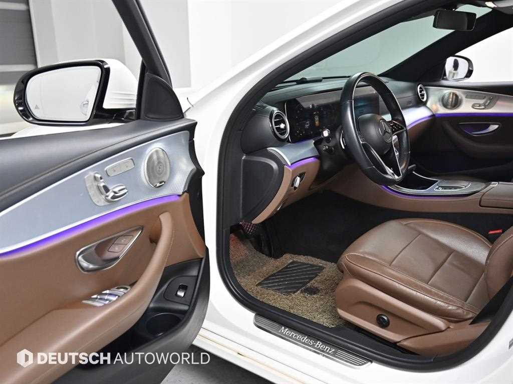 Mercedes Benz E class - Vista 11