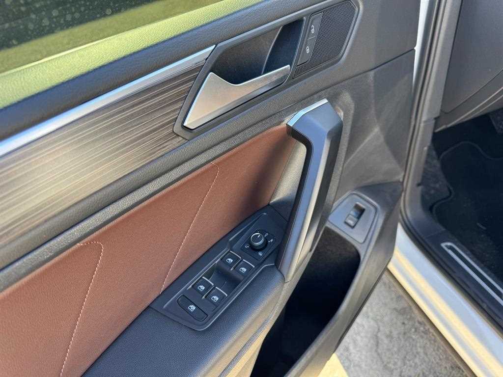 Volkswagen Tiguan - Vista 7