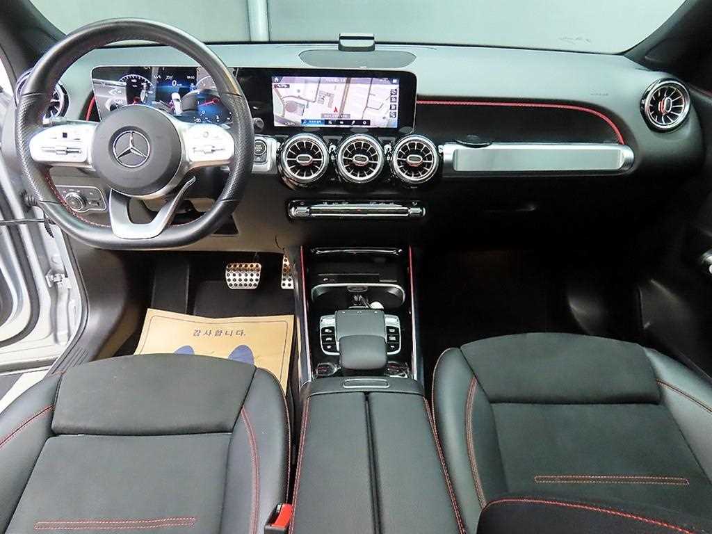 Mercedes Benz GLB Class - Vista 7