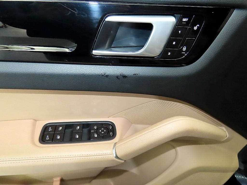 Porsche Cayenne 2019 Negro - Importación desde Corea - HF Imports Iquique - Foto 13