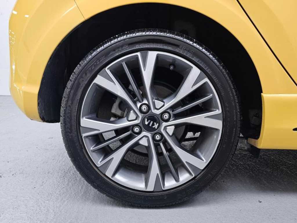 KIA Morning - Vista 5