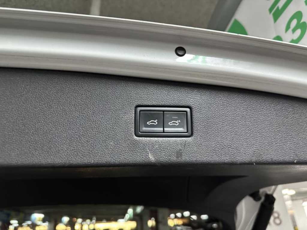 Volkswagen Tiguan - Vista 11