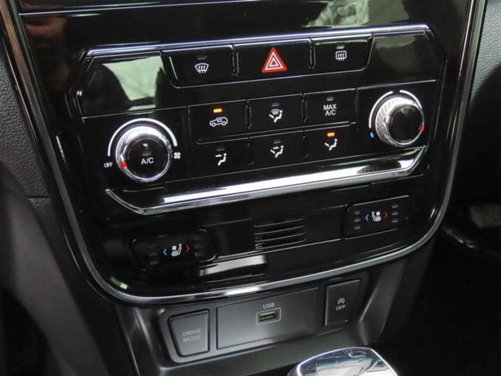 Ssangyong Tivoli - Vista 7