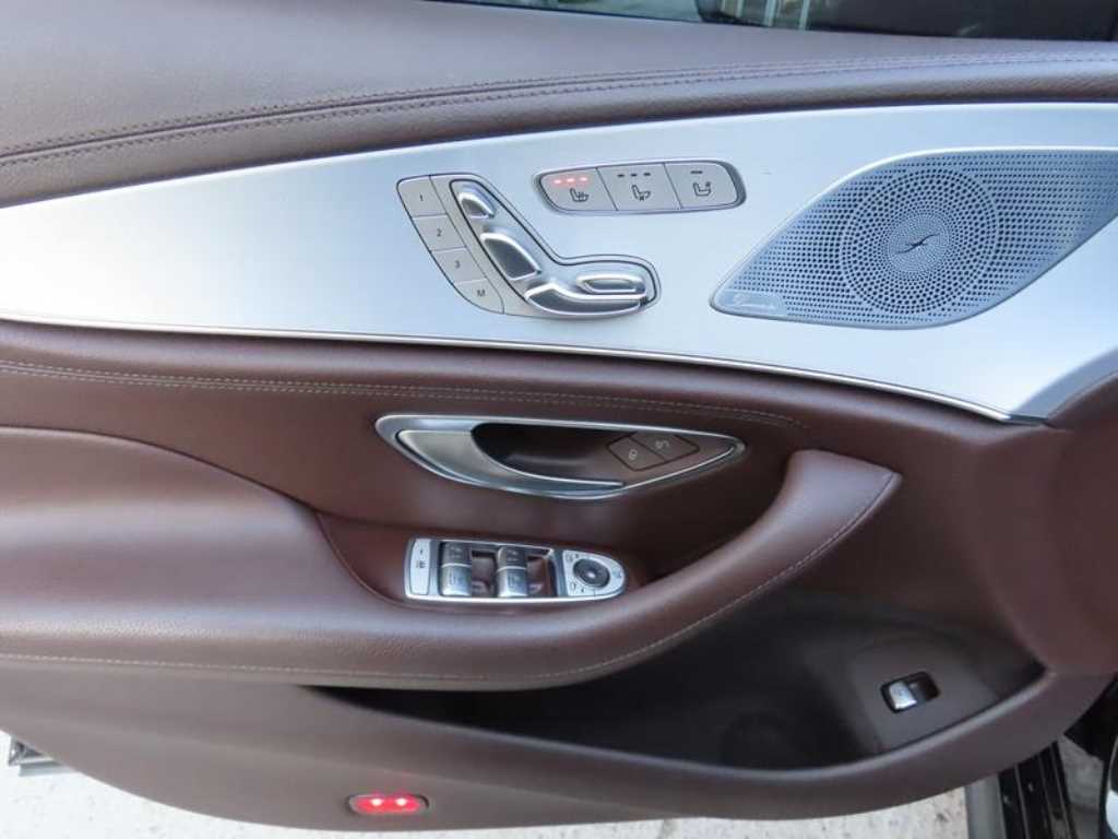 Mercedes Benz CLS Class - Vista 6