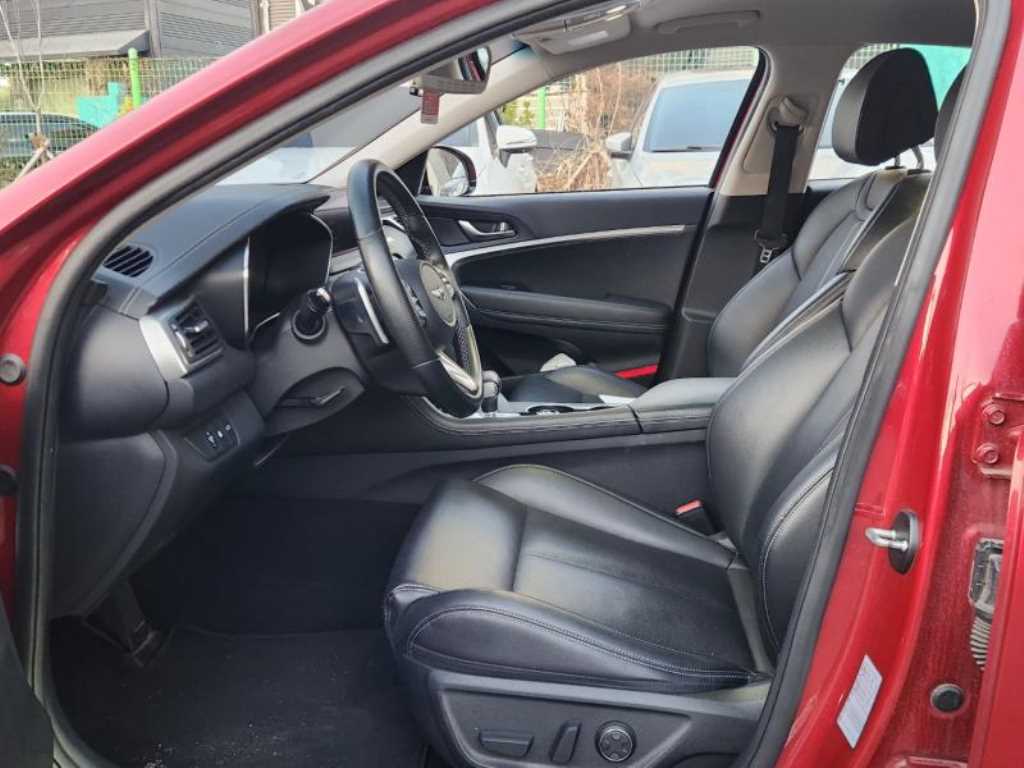 Genesis G70 - Vista 7