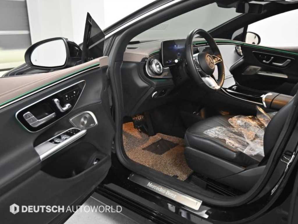 Mercedes Benz EQE - Vista 11