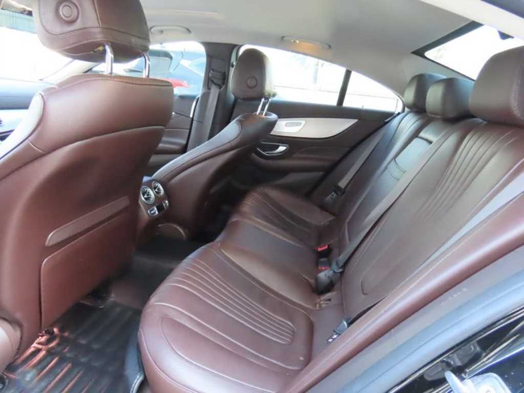 Mercedes Benz CLS Class - Vista 7