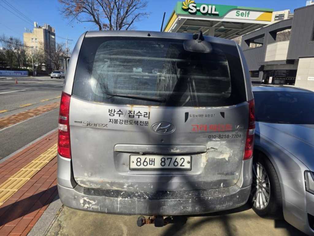 HYUNDAI Starex - Vista 4