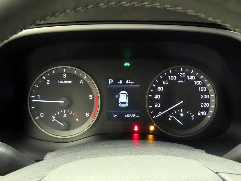 HYUNDAI Tucson - Vista 5