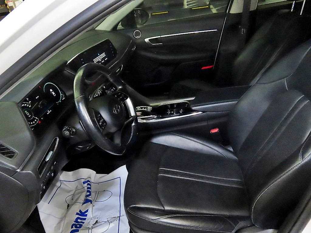 HYUNDAI Sonata - Vista 6