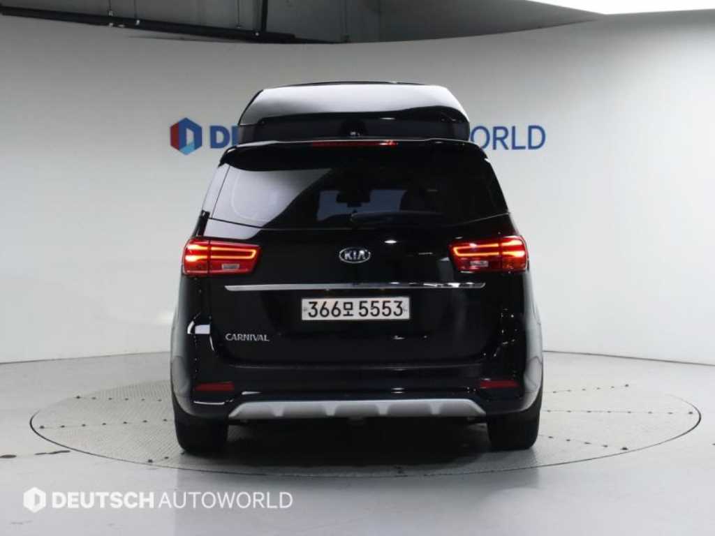 KIA Carnival - Vista 4