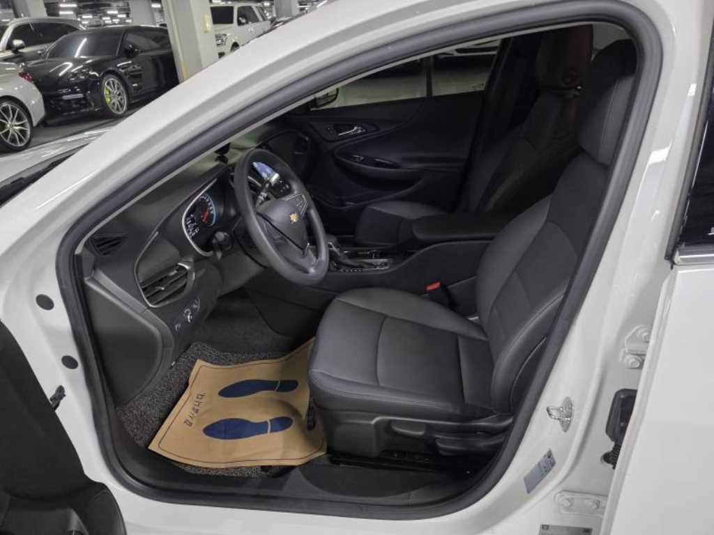 Chevrolet Malibu - Vista 7