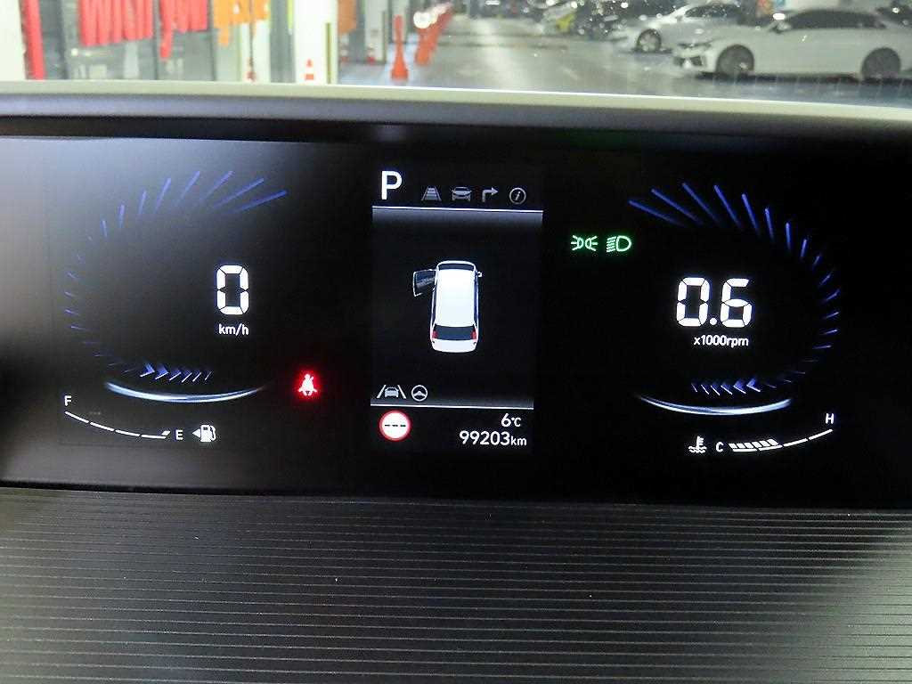 HYUNDAI Staria - Vista 9