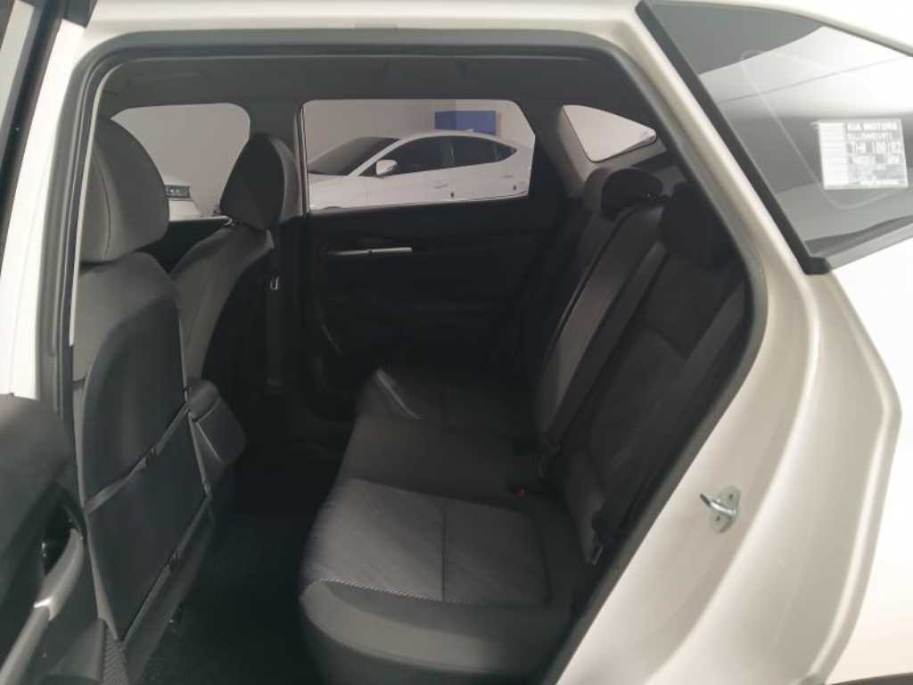 KIA Seltos - Vista 7