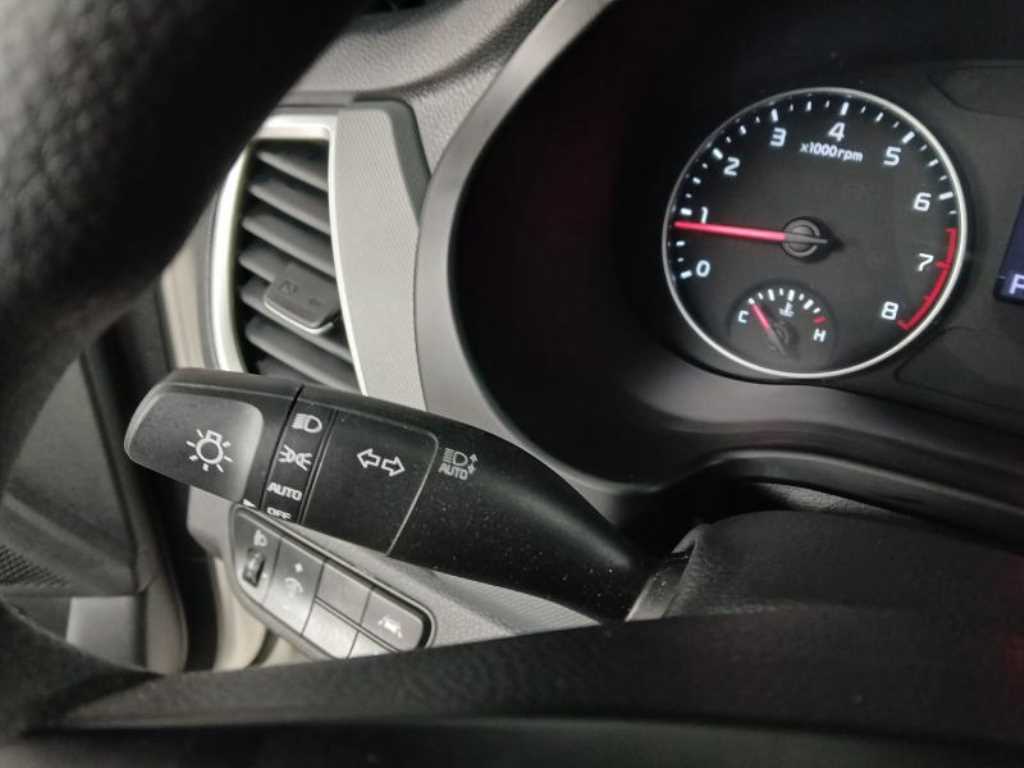 KIA Seltos 2020 Blanco - Importación desde Corea - HF Imports Iquique - Foto 17