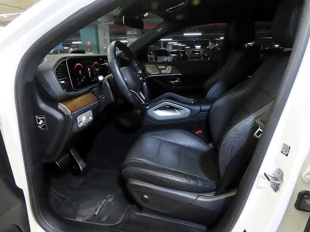 Mercedes Benz GLE Class - Vista 6