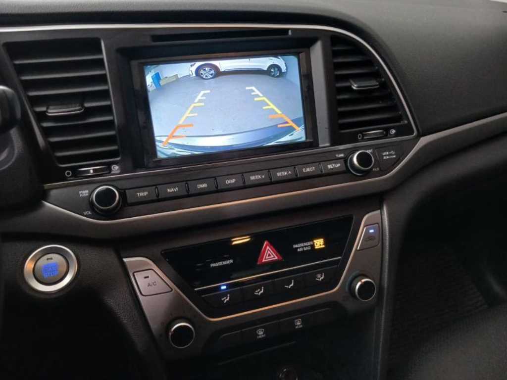 HYUNDAI Avante 2017 Gris - Importación desde Corea - HF Imports Iquique - Foto 15