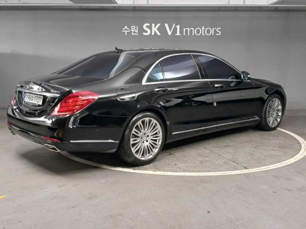 Mercedes Benz S Class - Vista 4