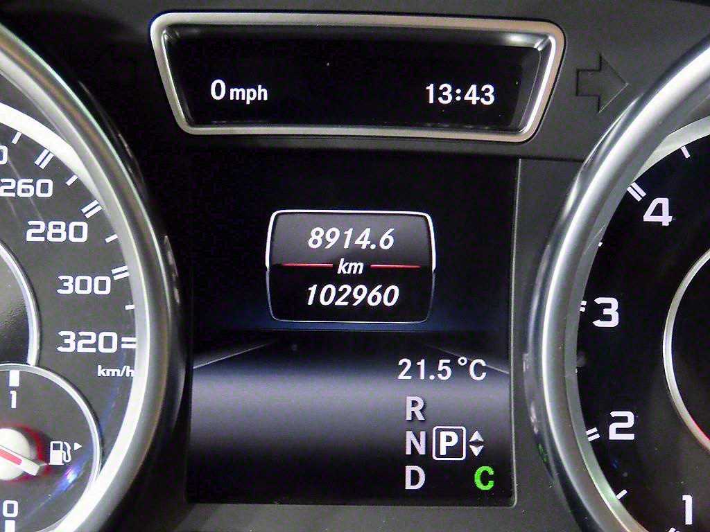 Mercedes Benz M Class - Vista 8