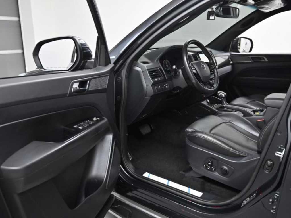 Ssangyong Rexton - Vista 11