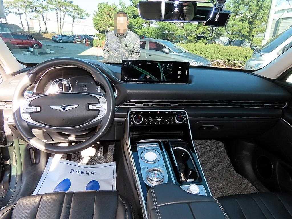 Genesis GV80 - Vista 7