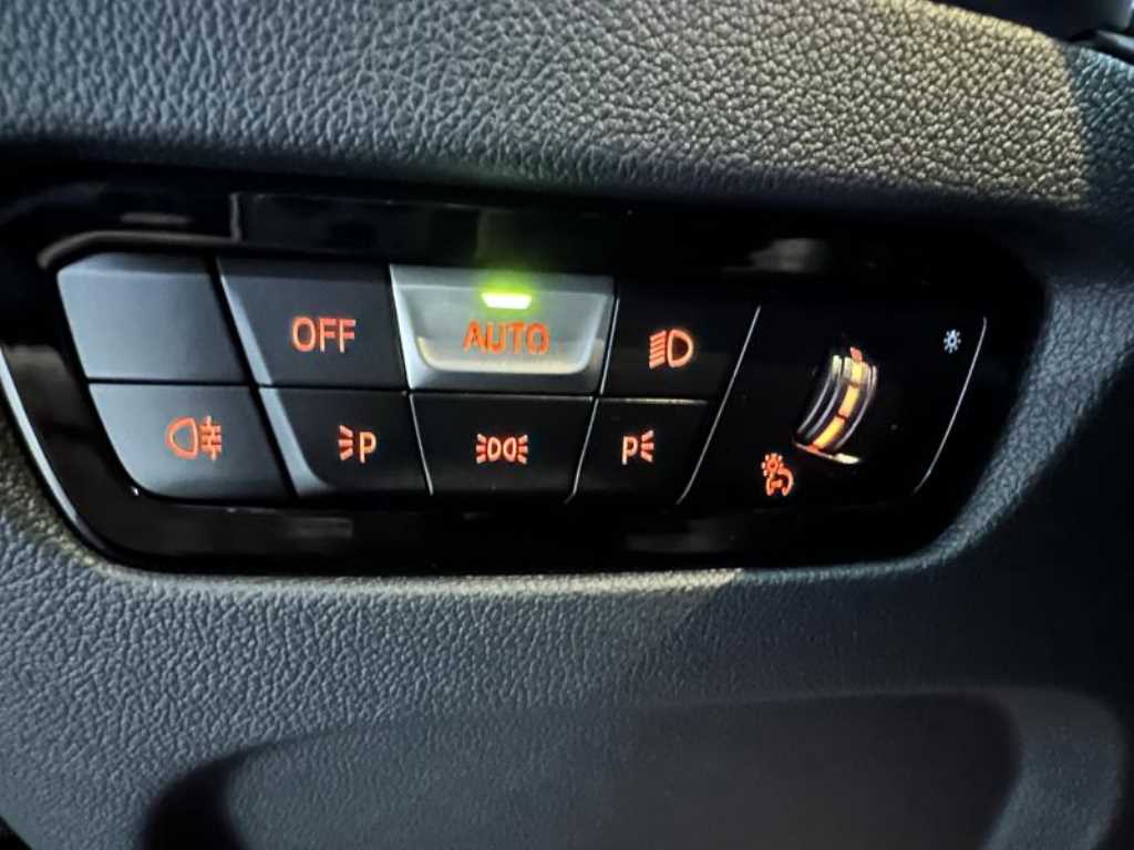 BMW 3 series 2022 Negro - Importación desde Corea - HF Imports Iquique - Foto 17