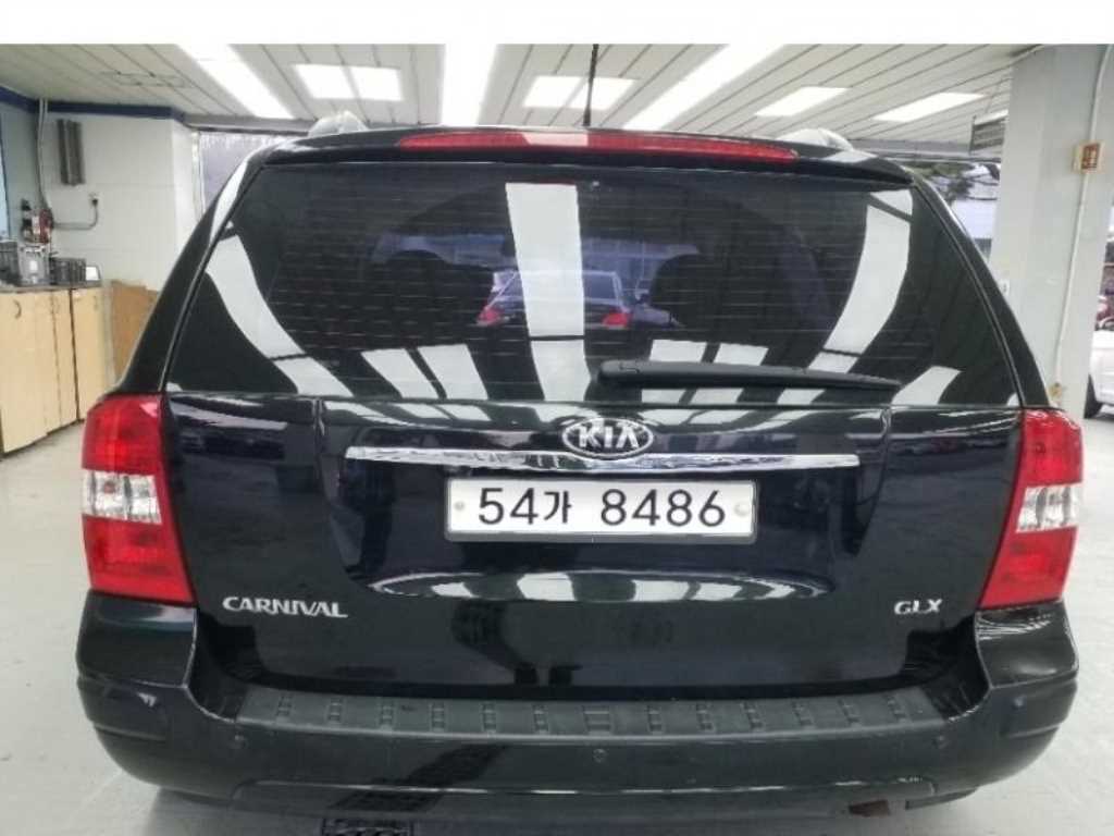 KIA Carnival - Vista 4