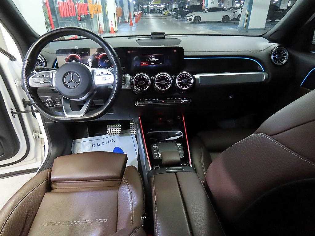 Mercedes Benz GLB Class - Vista 10