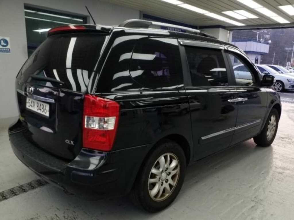KIA Carnival - Vista 6