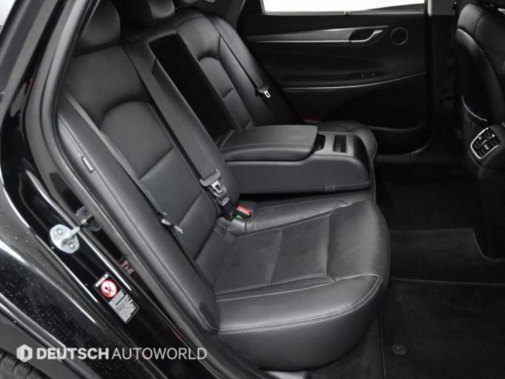 HYUNDAI Grandeur - Vista 12