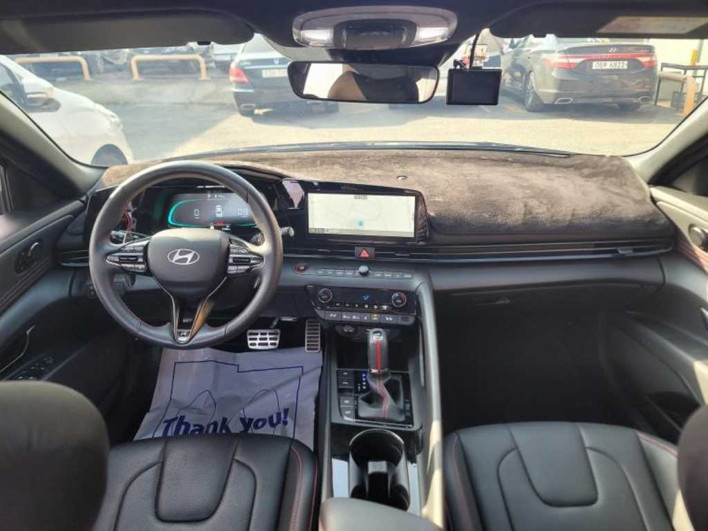 HYUNDAI Avante - Vista 6