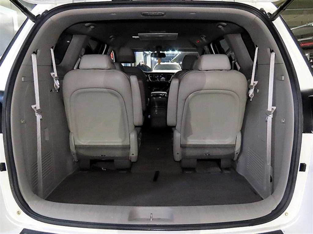 KIA Carnival 2018 Blanco - Importación desde Corea - HF Imports Iquique - Foto 17
