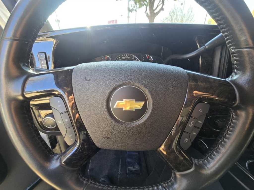 Chevrolet Express van - Vista 9